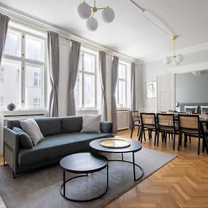  Apartment Lavish 4br Flat In The Heart Of Cph By The Canals